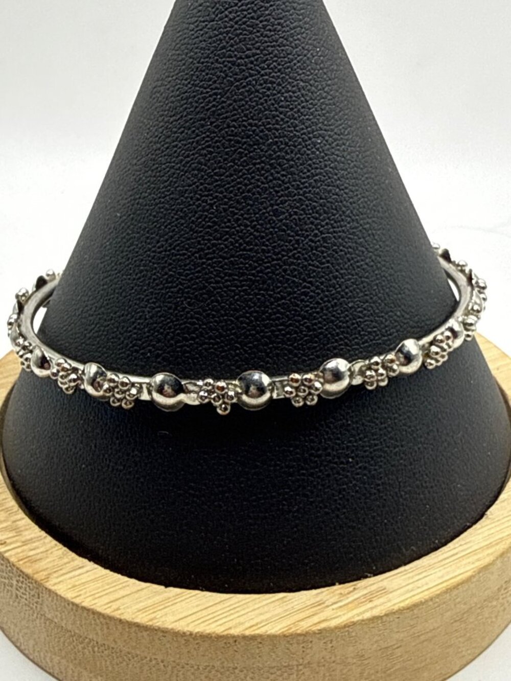 Vintage Silver Beaded Flower Bangle Bracelet Boho Stacking Minimalist Coquette